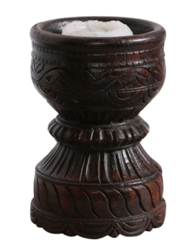 CARVED CANDLE HOLDER (BROWN)